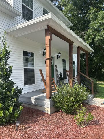 4049 Hampshire Pike, Hampshire, TN 38461