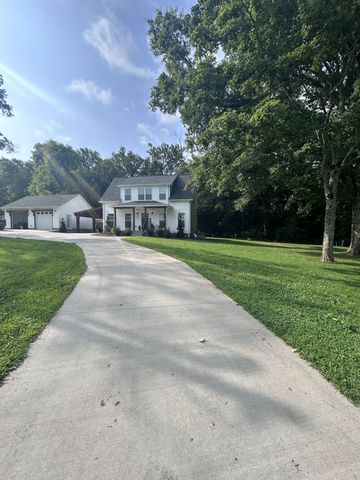 4049 Hampshire Pike, Hampshire, TN 38461