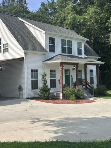 4049 Hampshire Pike, Hampshire, TN 38461