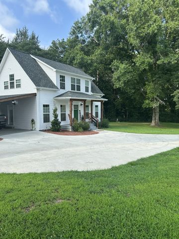 4049 Hampshire Pike, Hampshire, TN 38461