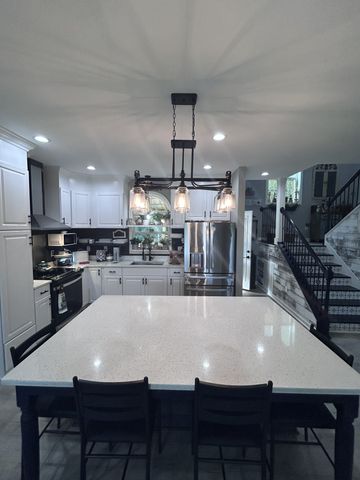 4049 Hampshire Pike, Hampshire, TN 38461