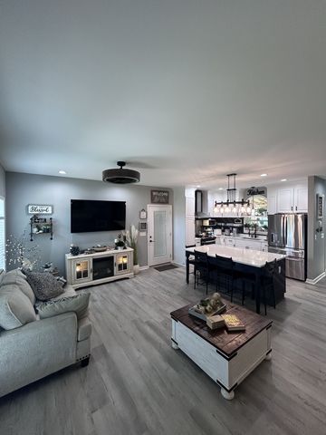 4049 Hampshire Pike, Hampshire, TN 38461