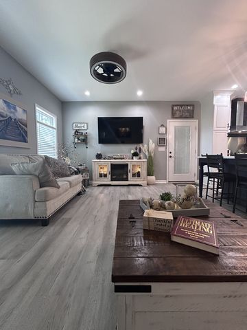 4049 Hampshire Pike, Hampshire, TN 38461