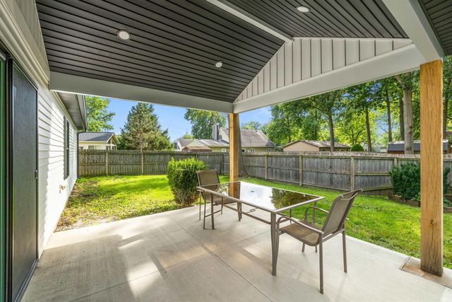 6211 Brandonwood Lane, Fort Wayne, IN 46835