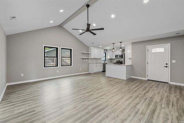 6211 Brandonwood Lane, Fort Wayne, IN 46835