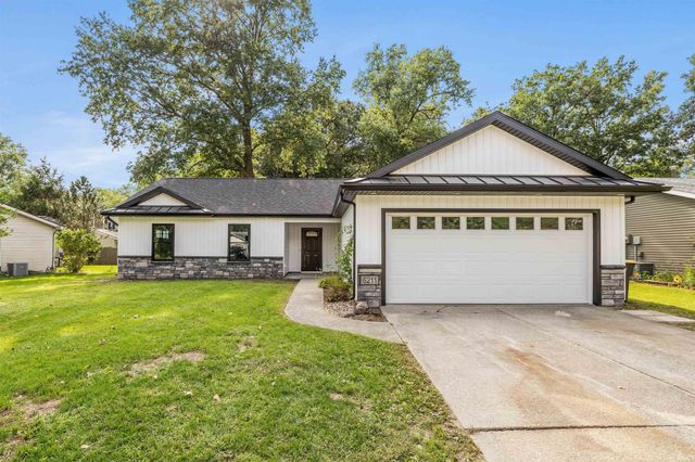 6211 Brandonwood Lane, Fort Wayne, IN 46835