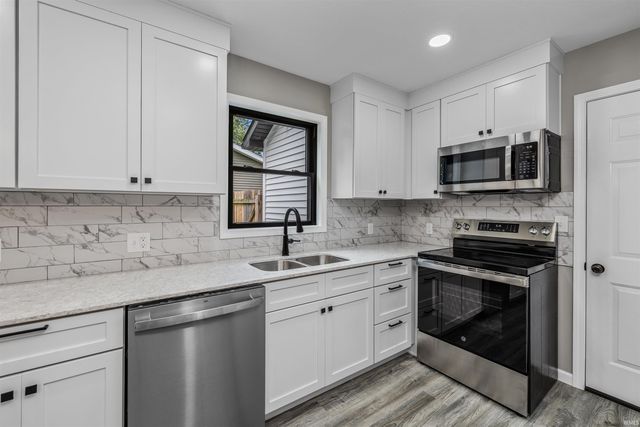 6211 Brandonwood Lane, Fort Wayne, IN 46835