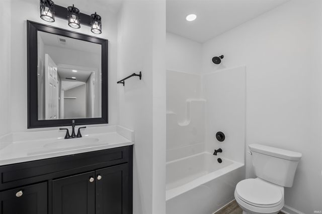 6211 Brandonwood Lane, Fort Wayne, IN 46835