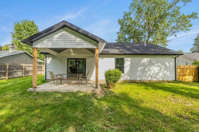 6211 Brandonwood Lane, Fort Wayne, IN 46835