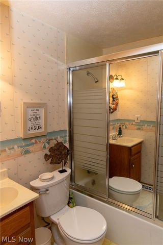 5467 Chapel Road, Madison, OH 44057