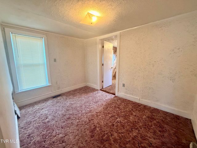 5821 Orebank Road, Kingsport, TN 37664