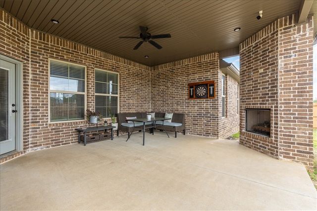 1306 Ruscello Avenue, Tontitown, AR 72762