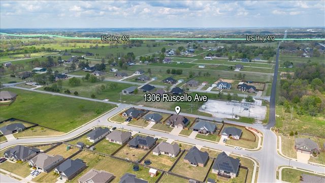 1306 Ruscello Avenue, Tontitown, AR 72762