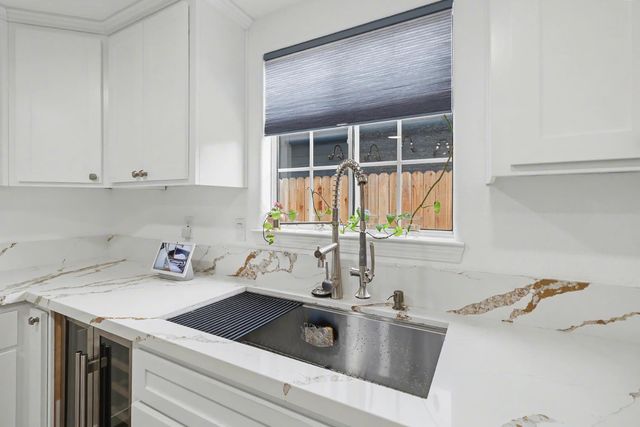 5522 21st Ave, Sacramento, CA 95820