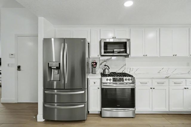 5522 21st Ave, Sacramento, CA 95820