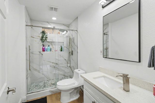 5522 21st Ave, Sacramento, CA 95820