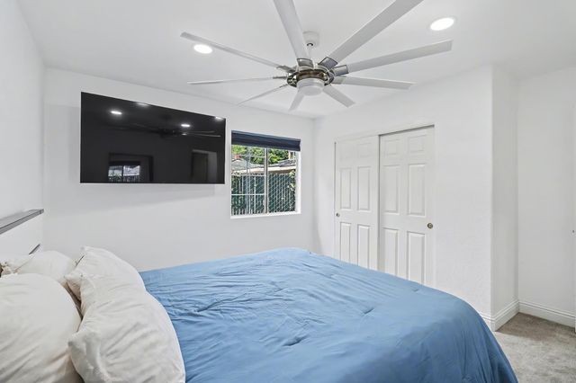 5522 21st Ave, Sacramento, CA 95820