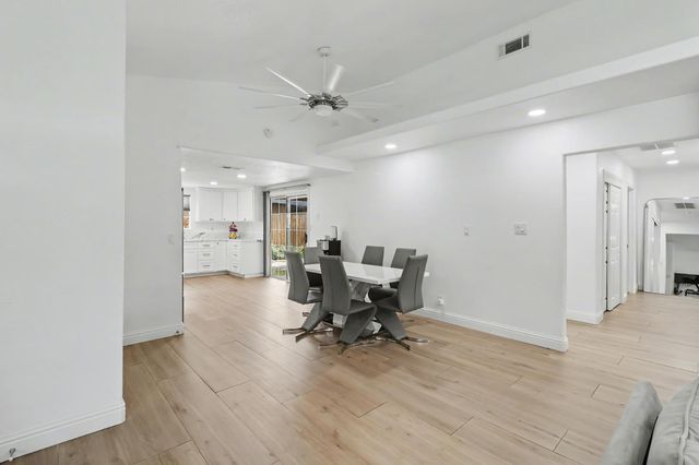 5522 21st Ave, Sacramento, CA 95820