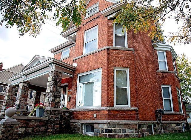 45207 Cass Avenue, Utica, MI 48317