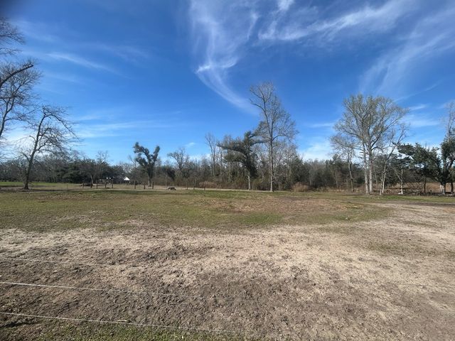 4717 State Line Rd, Cottonwood, AL 36320