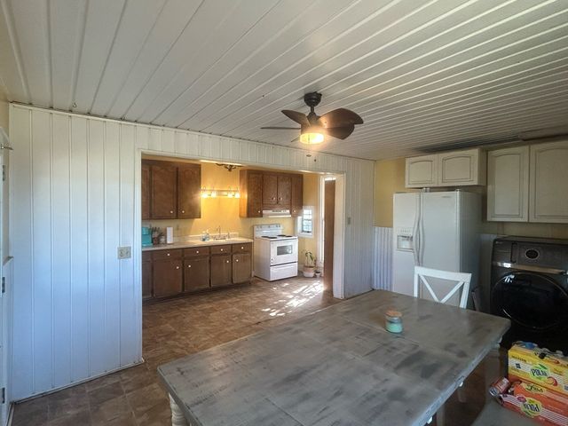 4717 State Line Rd, Cottonwood, AL 36320