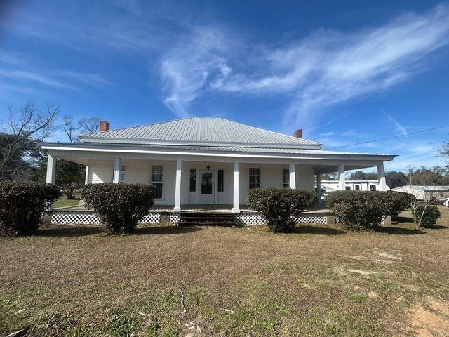 4717 State Line Rd, Cottonwood, AL 36320