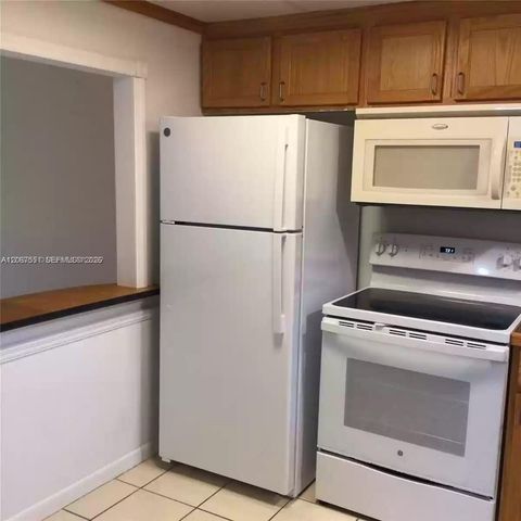 6870 Royal Palm Boulevard 111M, Margate, FL 33063