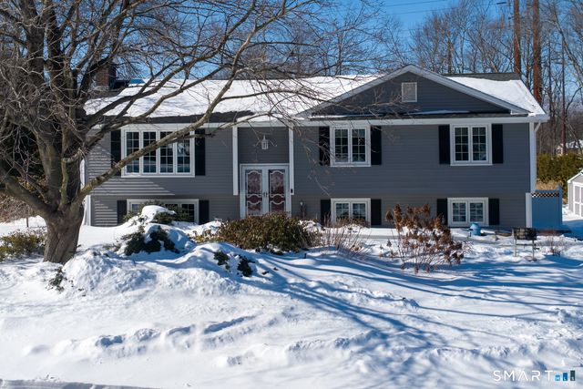 41 Kingswood Drive, Southington, CT 06489