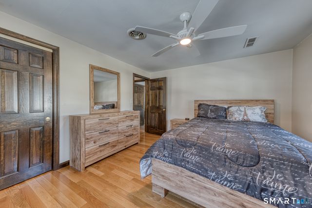 41 Kingswood Drive, Southington, CT 06489