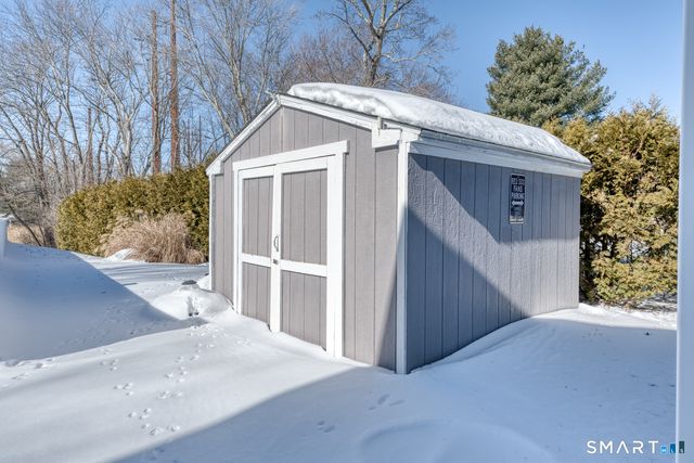 41 Kingswood Drive, Southington, CT 06489