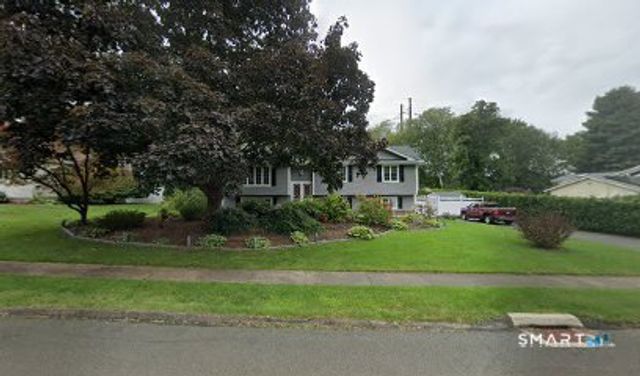 41 Kingswood Drive, Southington, CT 06489
