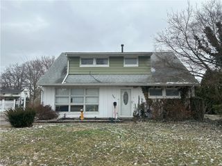 3423 W Bailey Road, Cuyahoga Falls, OH 44221