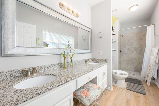 847 S Tinkle Lane, Crystal Beach, TX 77650