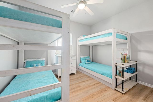 847 S Tinkle Lane, Crystal Beach, TX 77650