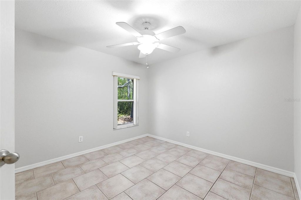 Image 16 of property listing at 3339 W ELDRIDGE DRIVE, Citrus Springs, FL 34433