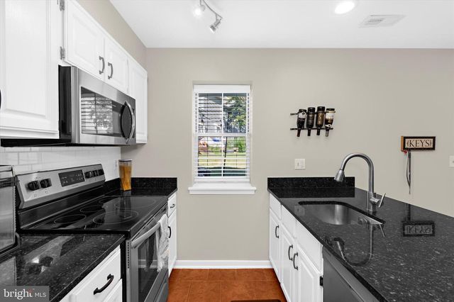 5 EDGEWOOD GREEN CT, Annapolis, MD 21403