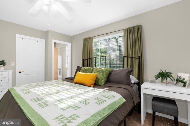 5 EDGEWOOD GREEN CT, Annapolis, MD 21403