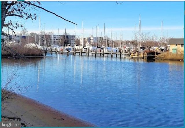 5 EDGEWOOD GREEN CT, Annapolis, MD 21403