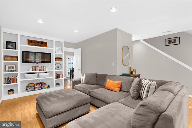 5 EDGEWOOD GREEN CT, Annapolis, MD 21403