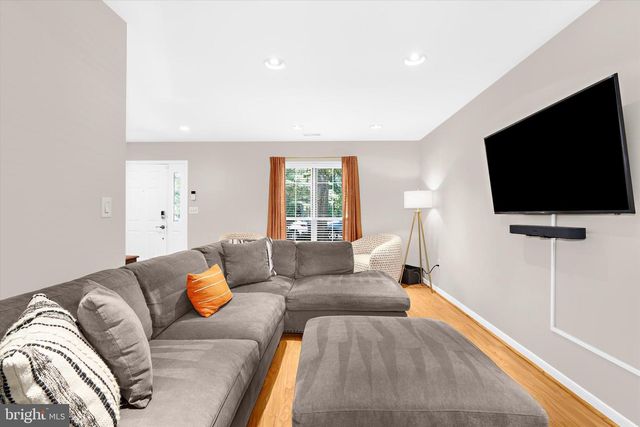 5 EDGEWOOD GREEN CT, Annapolis, MD 21403