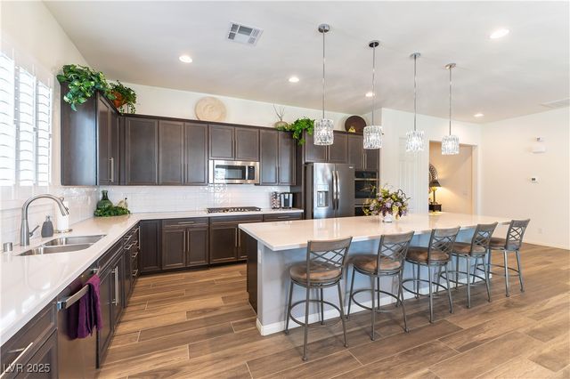 6225 Gambetta Street, Las Vegas, NV 89115