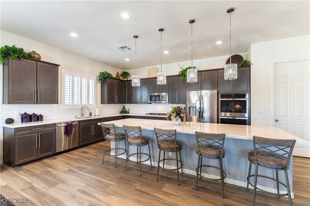 6225 Gambetta Street, Las Vegas, NV 89115