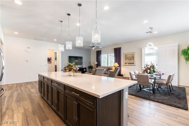 6225 Gambetta Street, Las Vegas, NV 89115