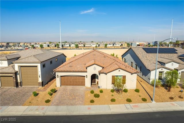 6225 Gambetta Street, Las Vegas, NV 89115