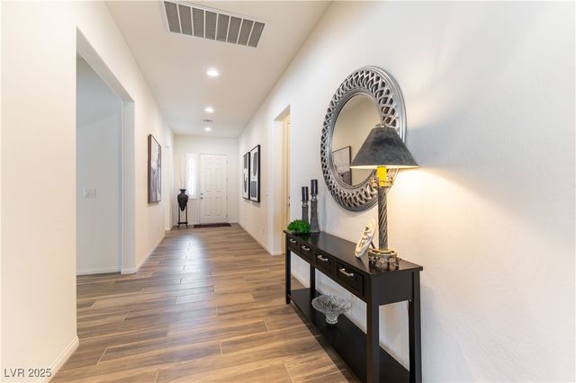 6225 Gambetta Street, Las Vegas, NV 89115