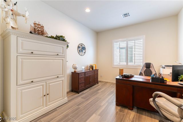 6225 Gambetta Street, Las Vegas, NV 89115