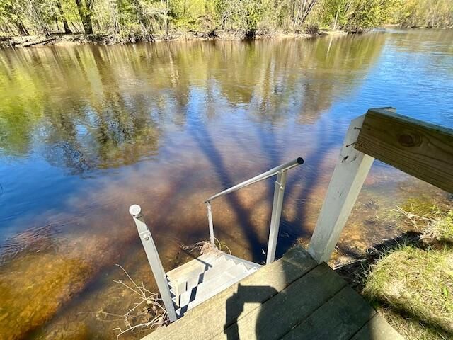 10158 S River Road, Evart, MI 49631