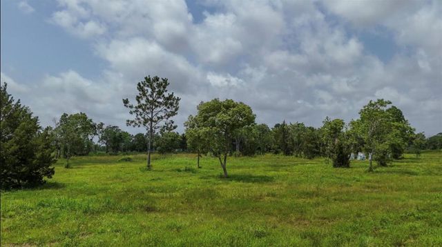 000 County Road 154 Mustang, Santa Fe, TX 77511