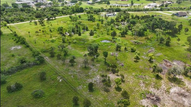 000 County Road 154 Mustang, Santa Fe, TX 77511