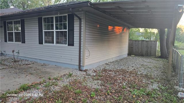 2705 Rosebud Circle, Sedalia, MO 65301